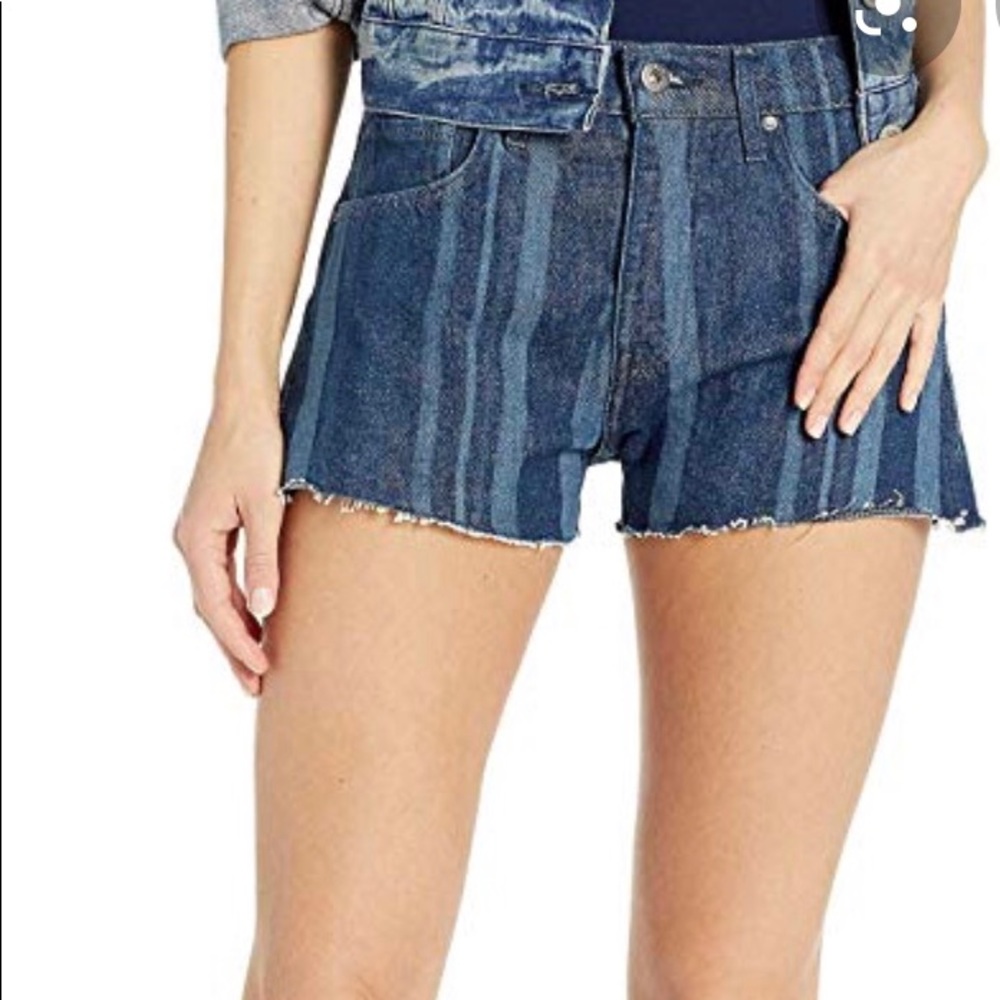 Levi’s Laser Stripe High Rise Shorts Buttonfly